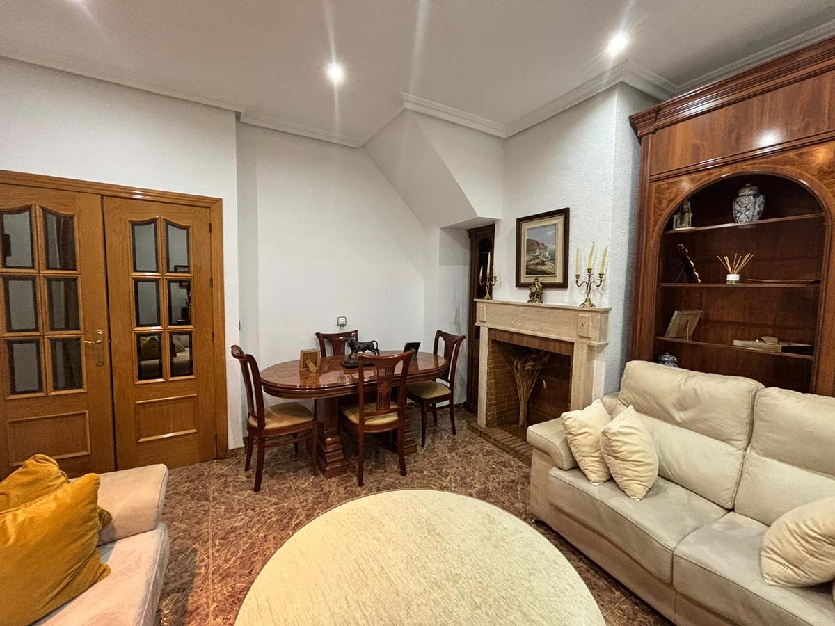 Casa C002 en venta en Cazorla